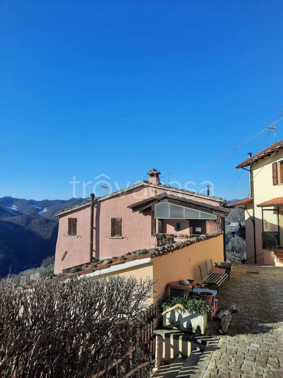 Appartamento in in vendita da privato a Mercato Saraceno villaggio Monte Sasso, 19