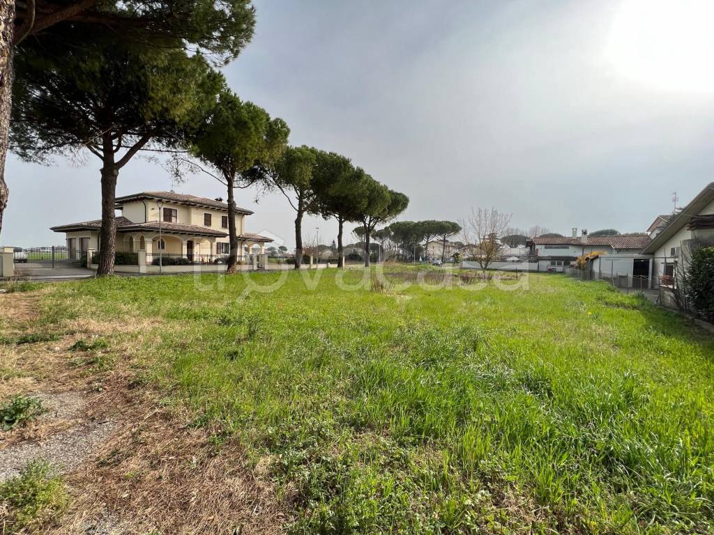 Terreno Residenziale in vendita a Cervia via b. Vanzetti