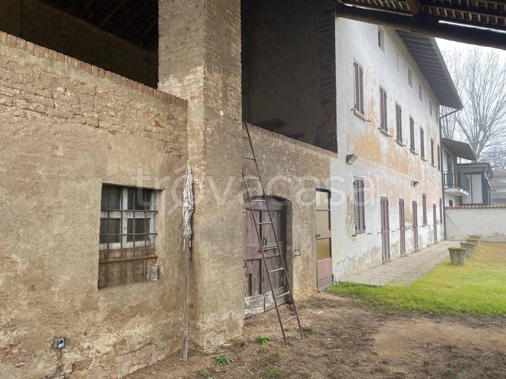 Casale in vendita a Sant'Angelo Lomellina via Giuseppe Garibaldi, 27
