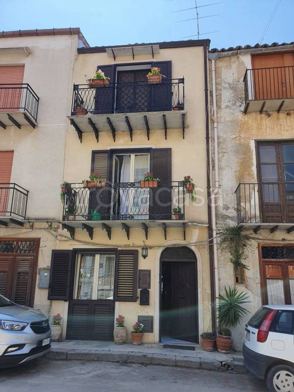 Appartamento in in vendita da privato a Ciminna corso Umberto I, 73