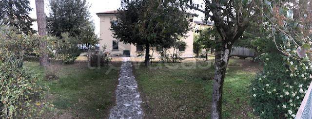 Villa in vendita a Ravenna via Cella, 98