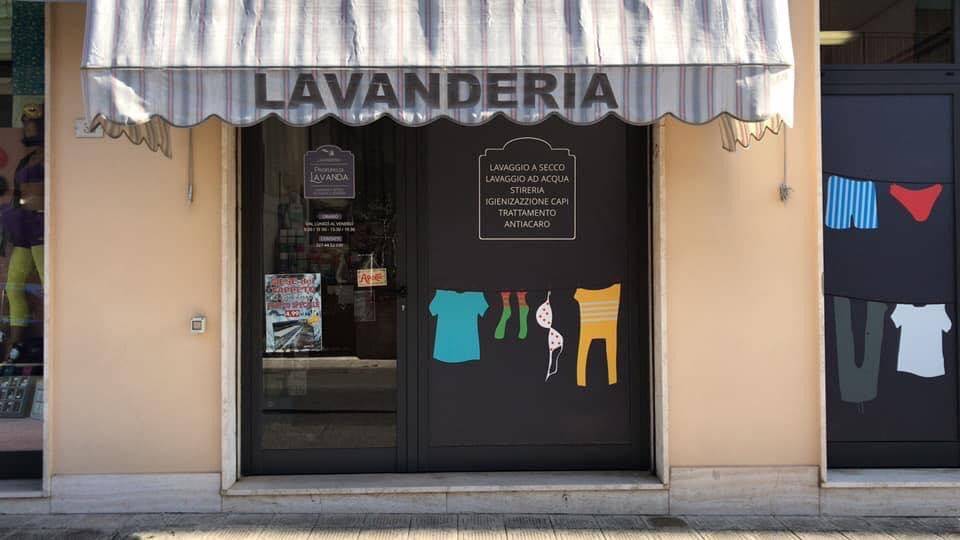 Lavanderia in in vendita da privato a Cecina via Antonio Rosmini