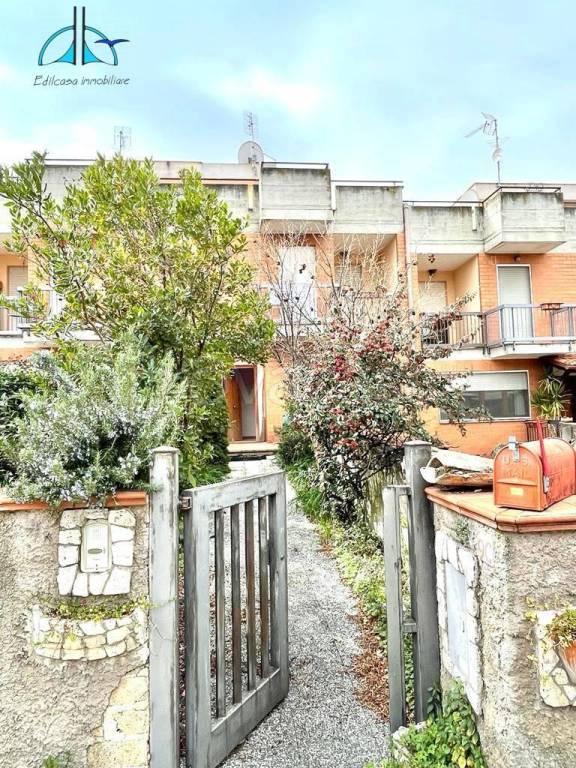 Villa a Schiera in vendita a Nerola via Fonte Calamaro, 7