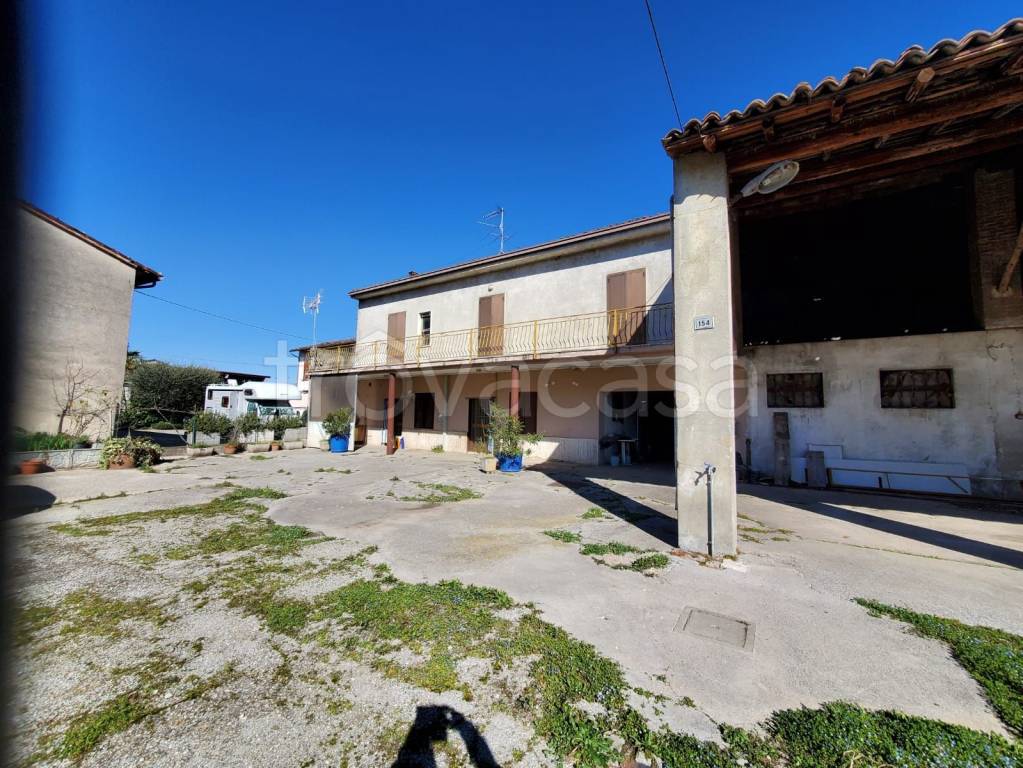 Casale in in vendita da privato a Montichiari via Erculiani, 160
