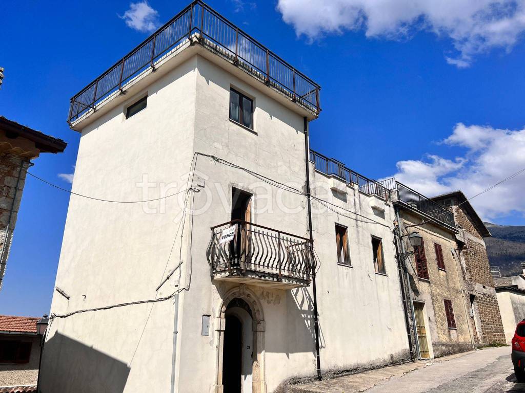 Casale in vendita a Campoli Appennino via Borgo Loreto, 162