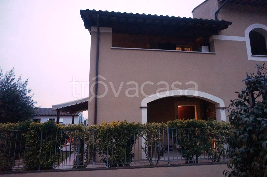 Villa in vendita a Campello sul Clitunno via Filippo da Campello