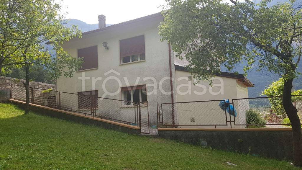 Casa Indipendente in vendita a Vittorio Veneto strada ss 51 729