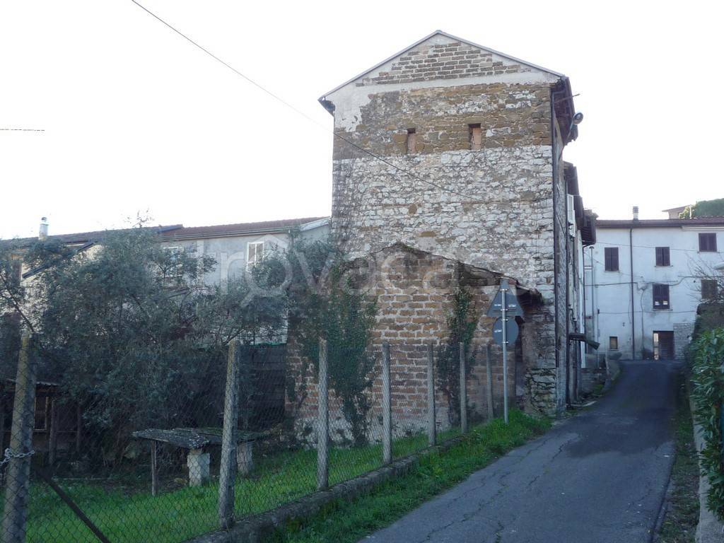 Casa Indipendente in vendita a Ceccano via Mola Vecchia