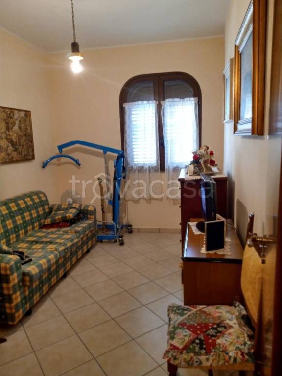 Appartamento in in vendita da privato a Capri Leone via Martiri di Via Fani