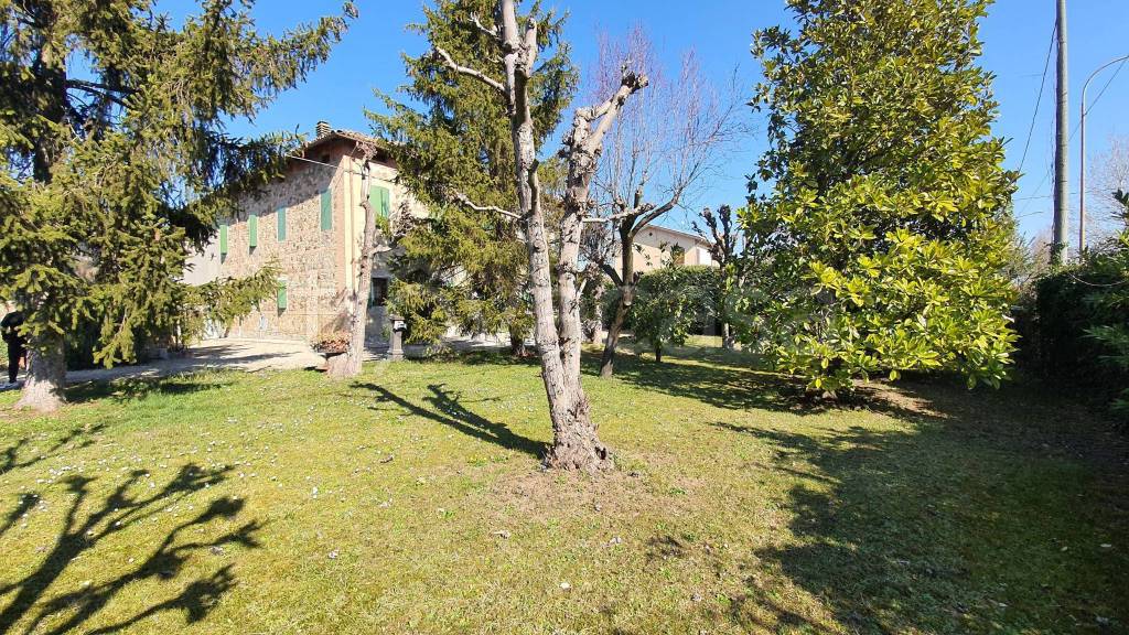 Villa in vendita a Reggio nell'Emilia via Carlo Teggi, 33