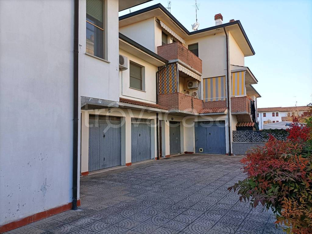 Appartamento in vendita a Copparo via Don Artemio Cavallina