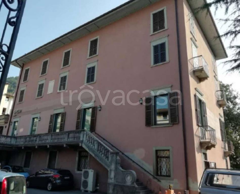 Appartamento in vendita a Clusone via Via Verdi 3