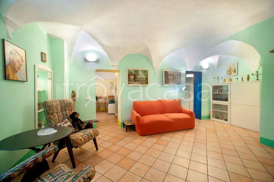 Appartamento in in vendita da privato a Pieve di Teco corso Mario Ponzone, 17