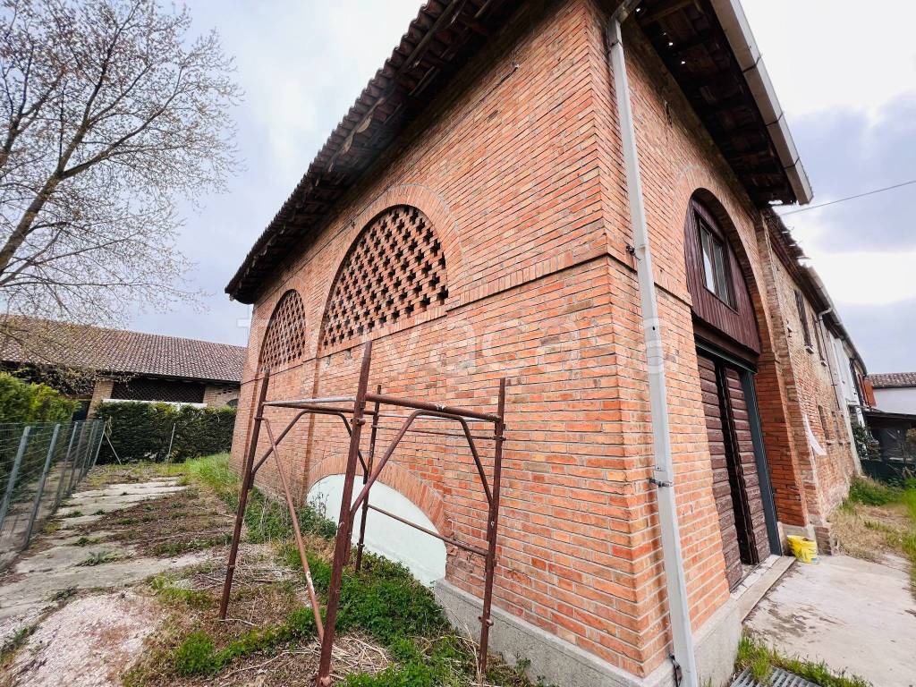 Casale in vendita a Borgo Virgilio