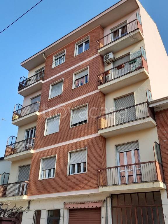 Appartamento in vendita ad Asti via Alfredo Catalani, 11