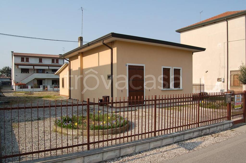 Villa in vendita a Carmignano di Brenta via Dante Alighieri