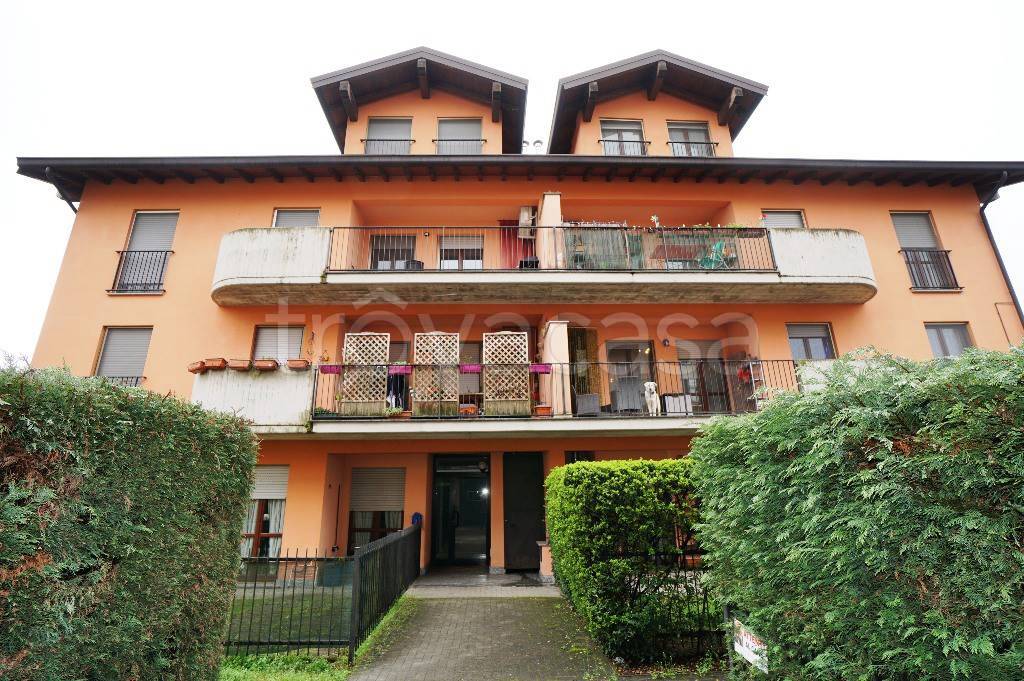Appartamento in vendita a Cassolnovo via Naviglietto