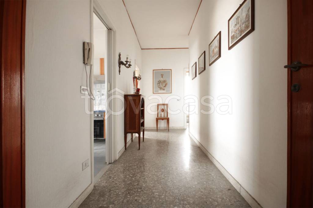 Appartamento in vendita a Guidonia Montecelio via Giacomo Leopardi, 29
