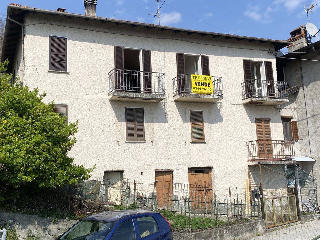 Villa in vendita a Gravedona ed Uniti via Gorgotto, 32