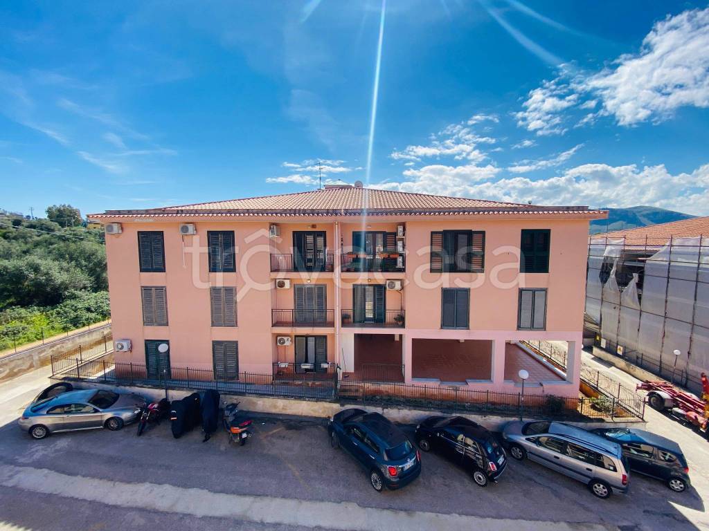 Appartamento in vendita a Bagheria via Sant'Isidoro, 2