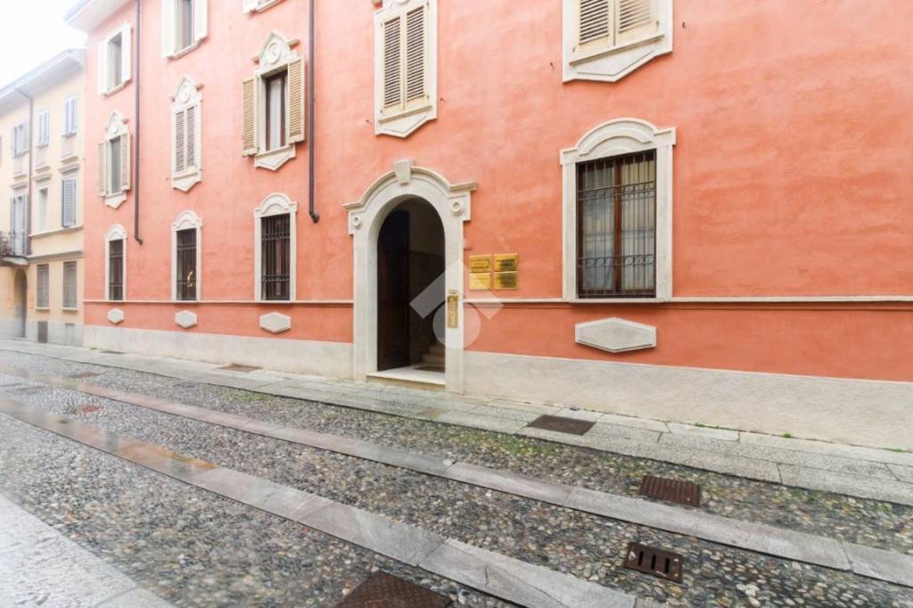 Ufficio in vendita a Cremona via Eugenio Beltrami, 11