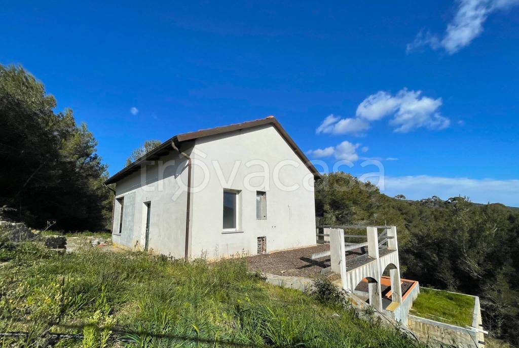 Villa in vendita ad Andora via del Santo
