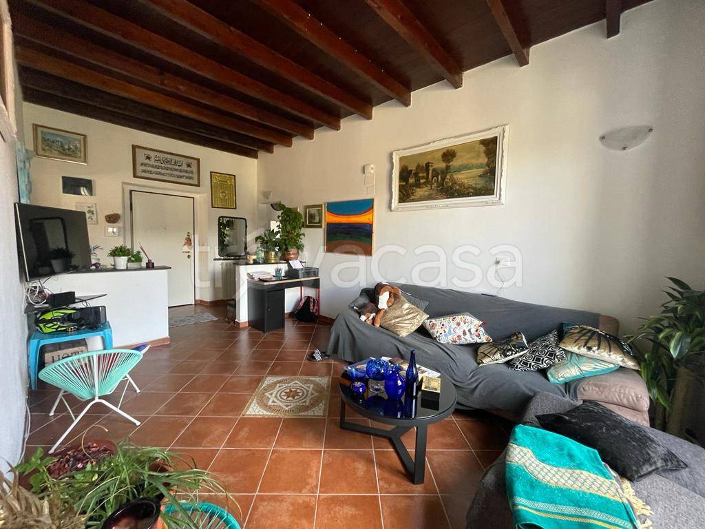 Appartamento in vendita a Uscio via Vittorio Veneto
