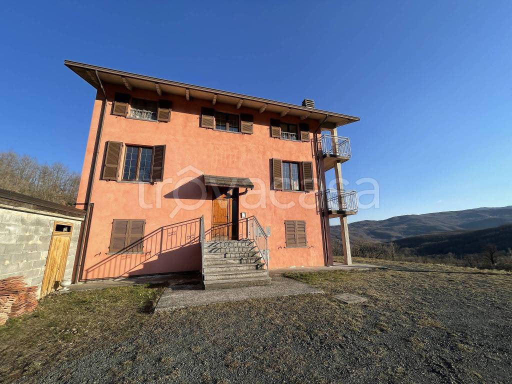 Villa Bifamiliare in vendita a Bardi località Dorbora