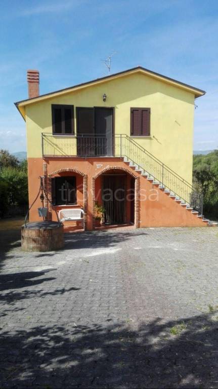 Villa in in vendita da privato a Pesco Sannita via Nucleo Simonini, 11