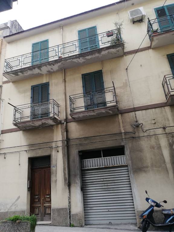 Intero Stabile in in vendita da privato a Patti via Vittorio Emanuele, 28