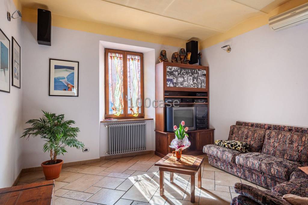 Appartamento in vendita ad Abbadia San Salvatore via Gorizia