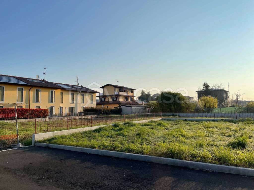 Terreno Residenziale in vendita a Vailate via Enrico Fermi