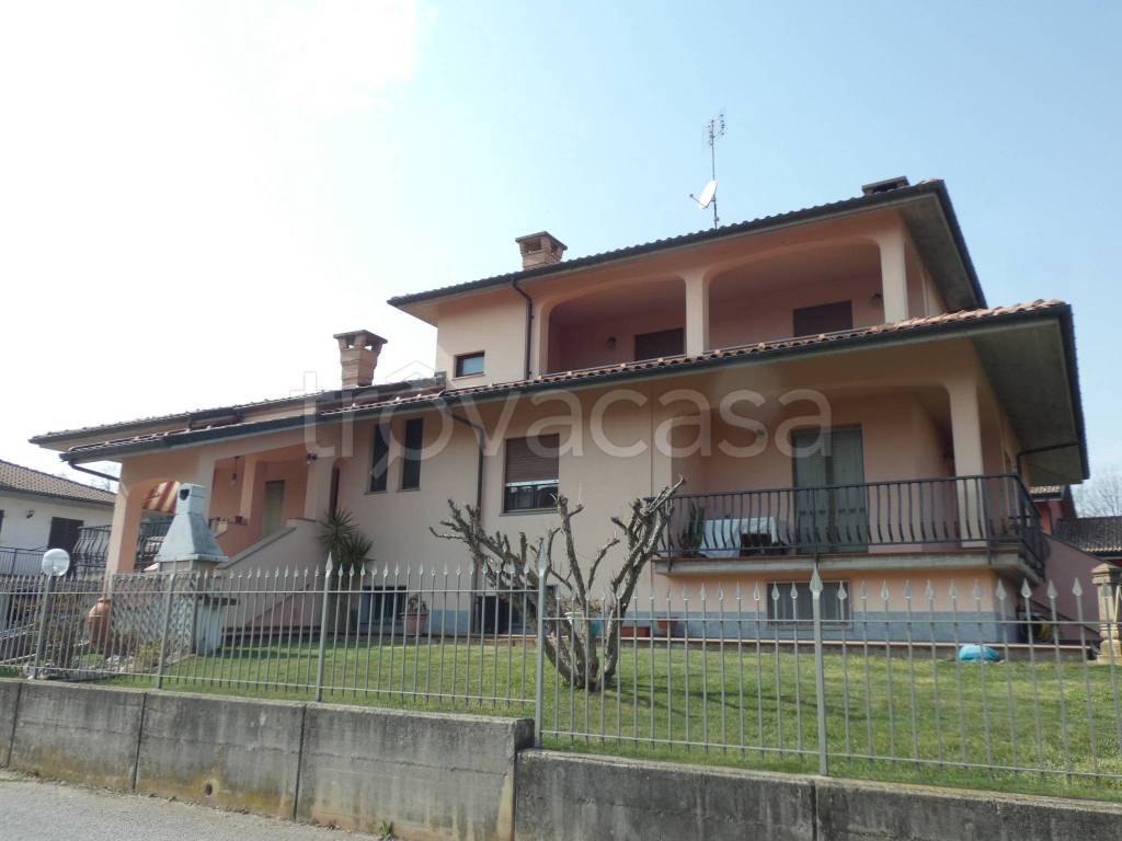 Villa in vendita a Villanova Mondovì via Mondovì