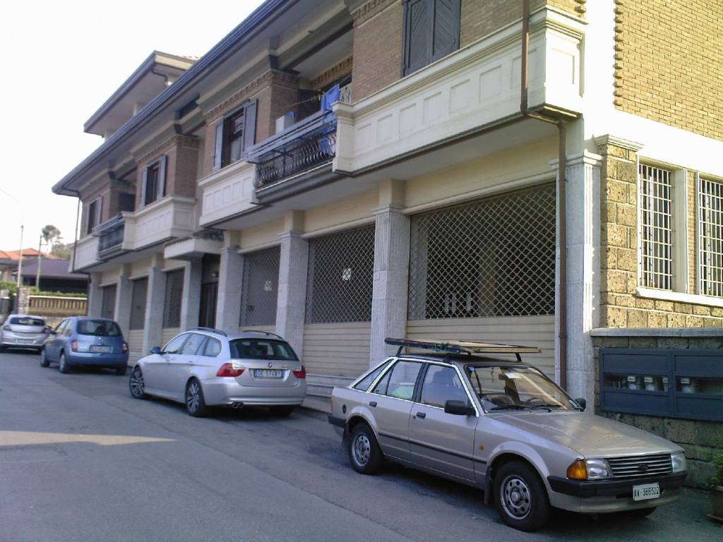 Garage in vendita ad Atripalda via Appia, 217