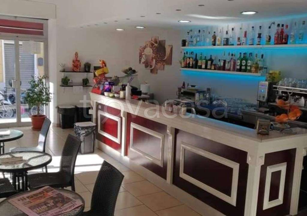 Bar in vendita a Livorno via magenta, 100