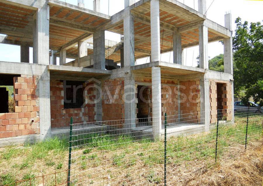 Villa a Schiera in vendita a Castelnuovo Cilento via Coste
