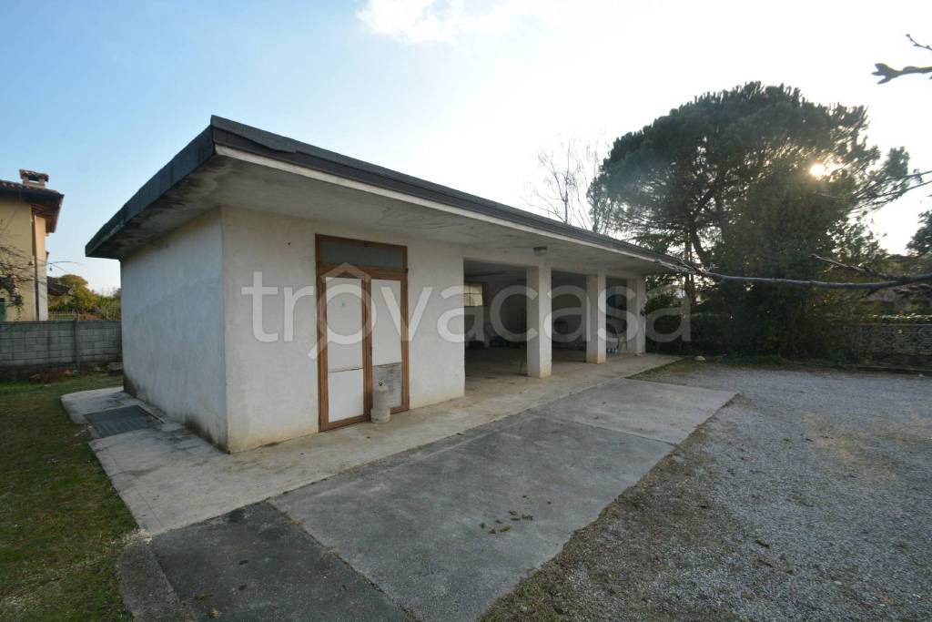 Garage in vendita a Gorizia via Udine, 197