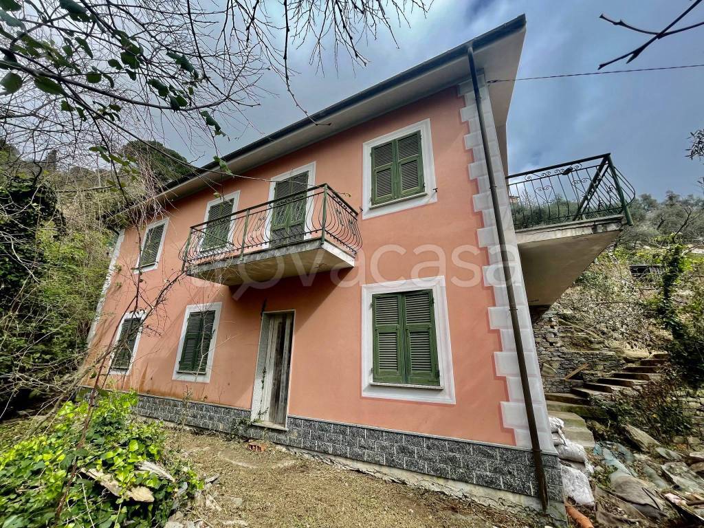 Villa in in vendita da privato a Rapallo via Carcassoni, 3