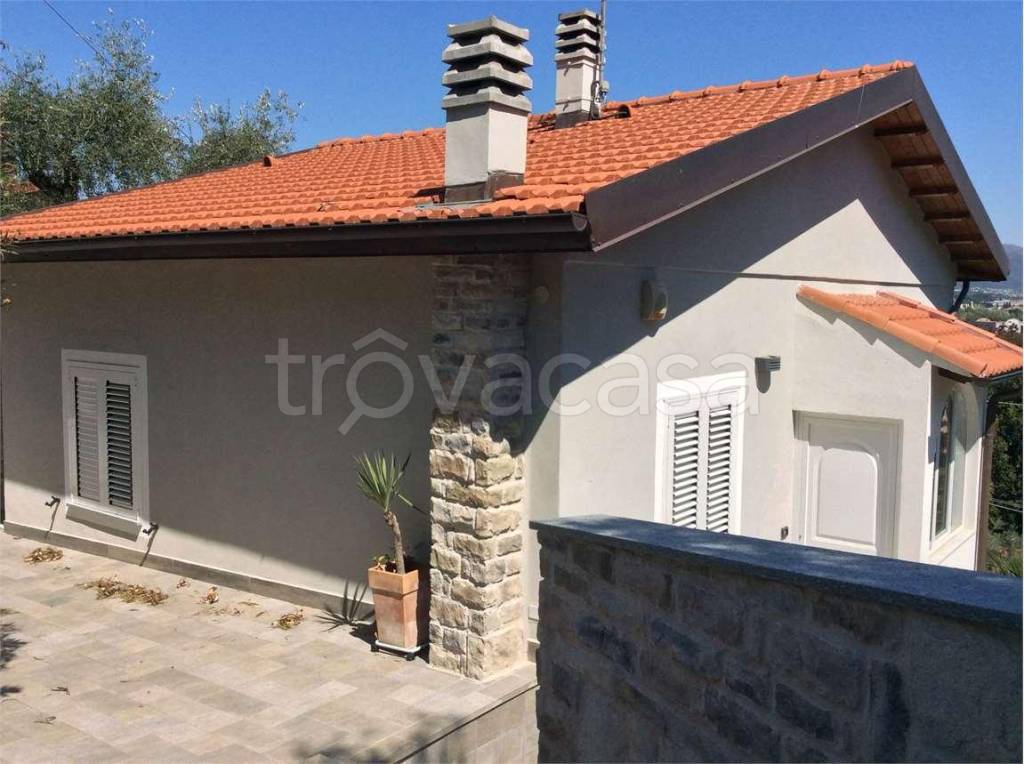 Villa in vendita ad Albenga regione Barbano