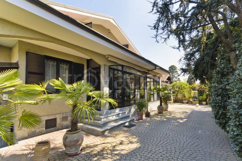 Villa in vendita a Moncalieri strada Preserasca, 9