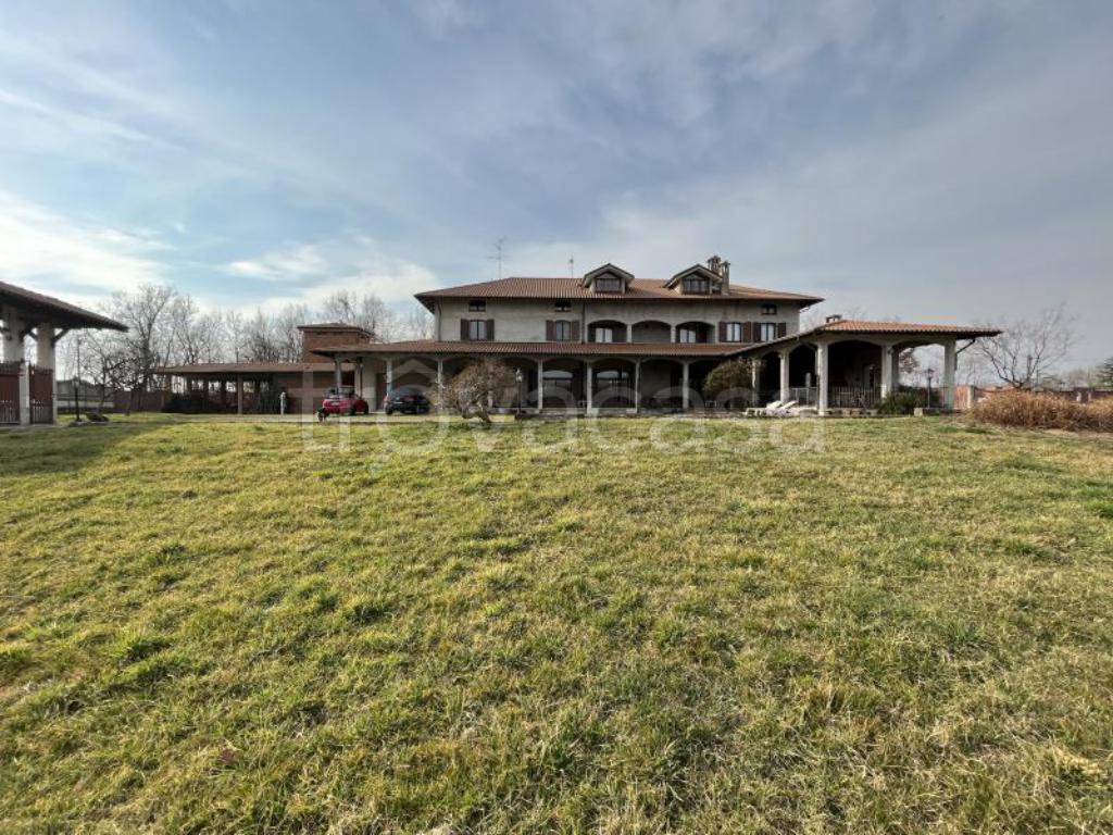 Villa in vendita a Gattinara via Rovasenda