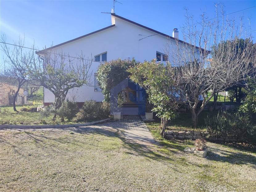 Villa in vendita ad Atessa contrada Colle Grilli