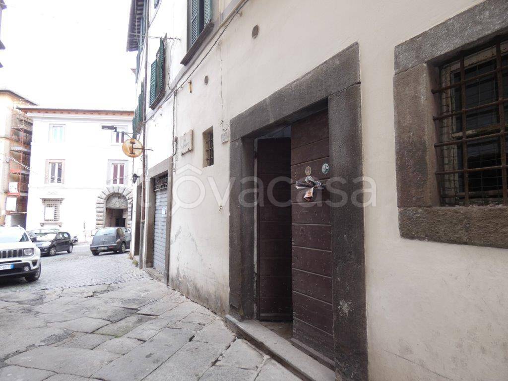 Garage in vendita a Viterbo via San Simeone, 15
