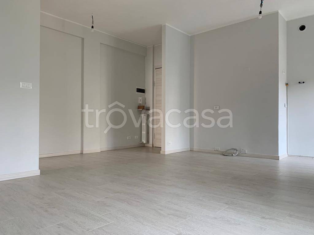 Appartamento in vendita a Mantova viale Fiume, 4