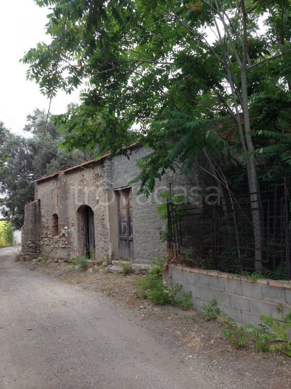 Casale in vendita a Reggio di Calabria via Grottello