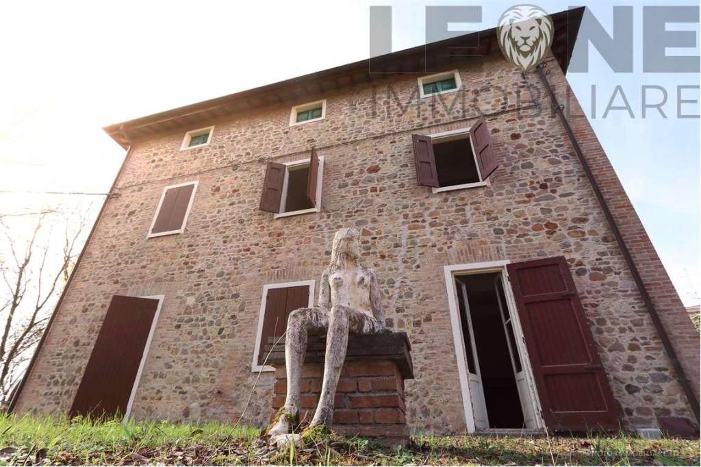 Villa in vendita a Vignola traversagna