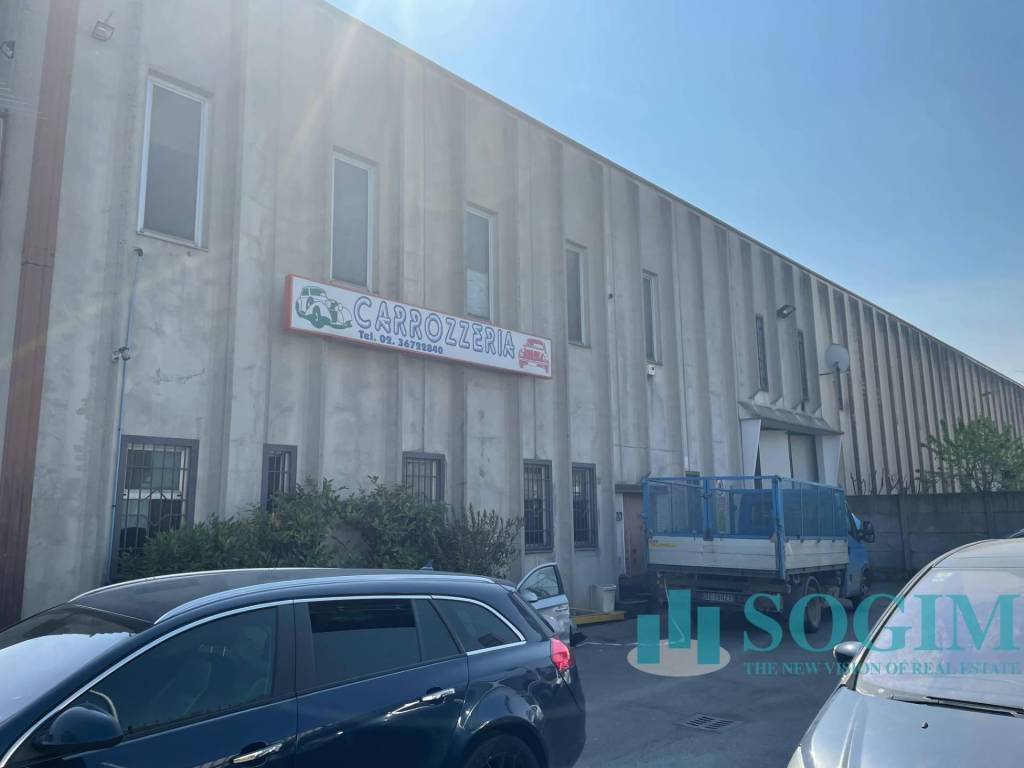 Capannone Industriale in vendita a Pioltello via Trieste