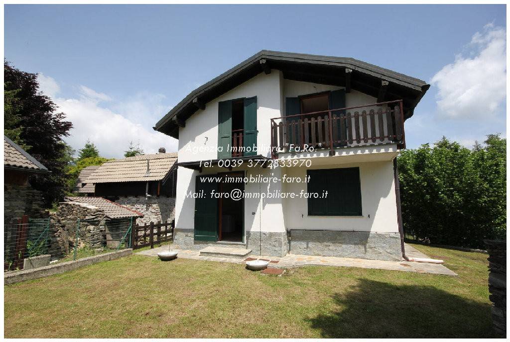 Villa in vendita ad Aurano località Alpe Segletta