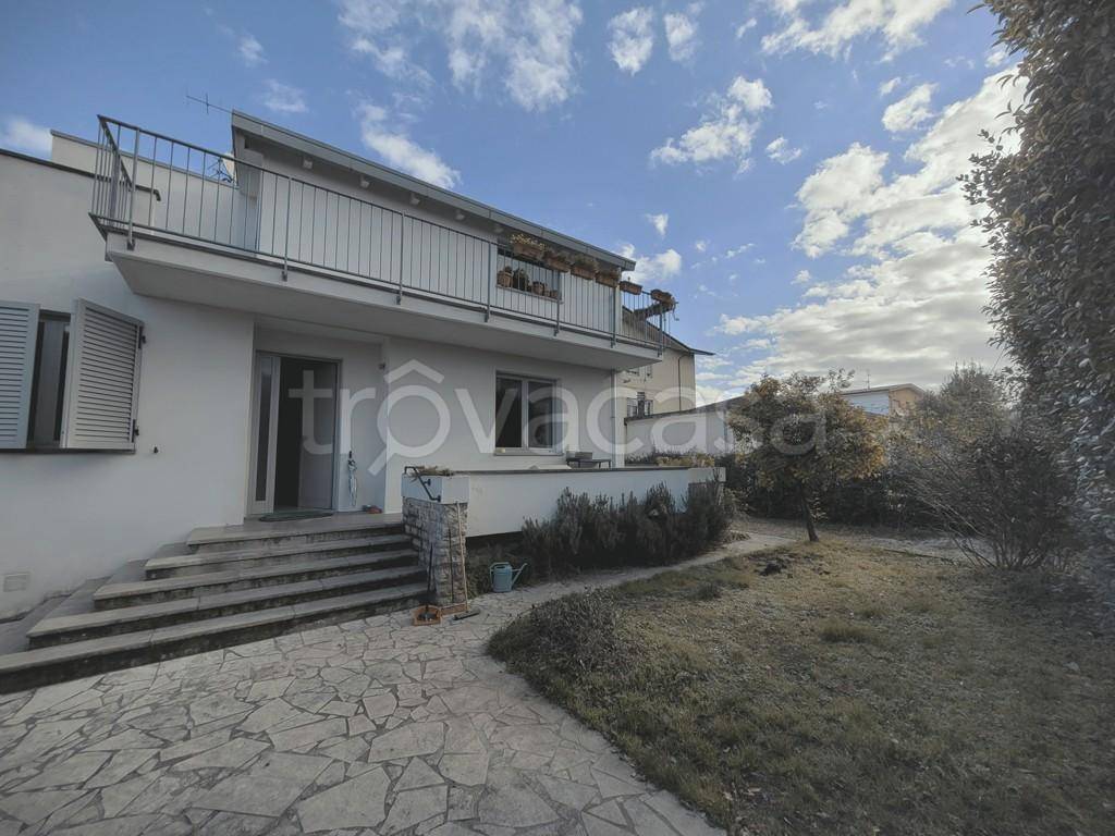 Villa in vendita a Pietrasanta via del Castagno, 10