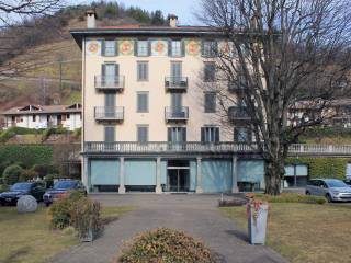 Negozio in vendita a clusone via giuseppe mazzini, 66